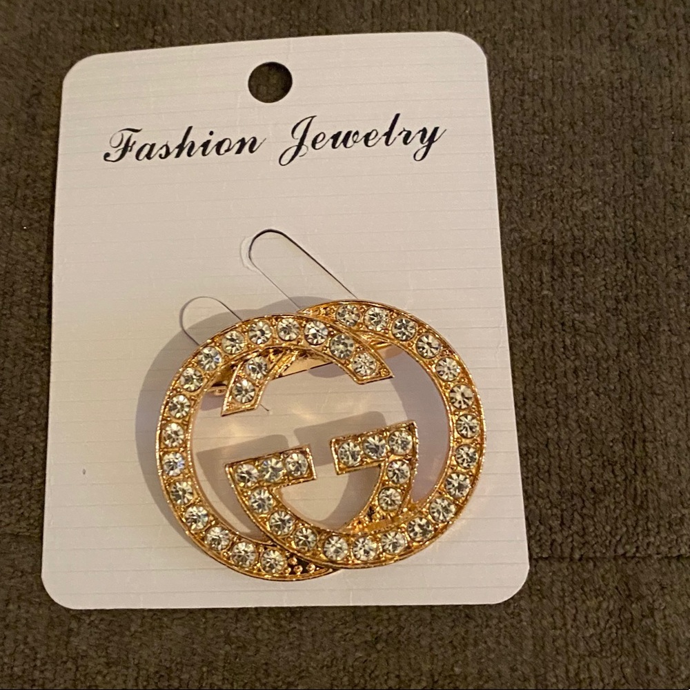 Brooch